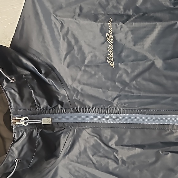 Men's Rain Jacket - Picture 7 of 9